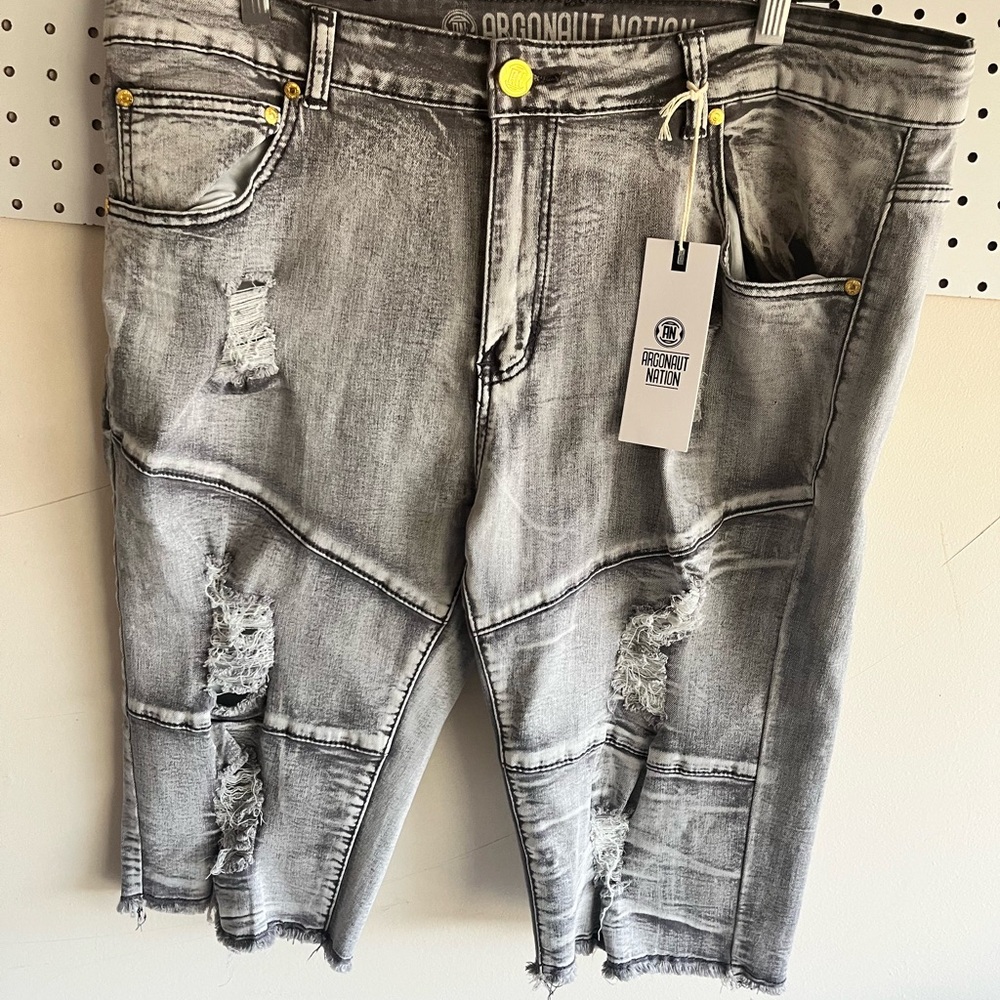 Gray Distressed Men's Jeans